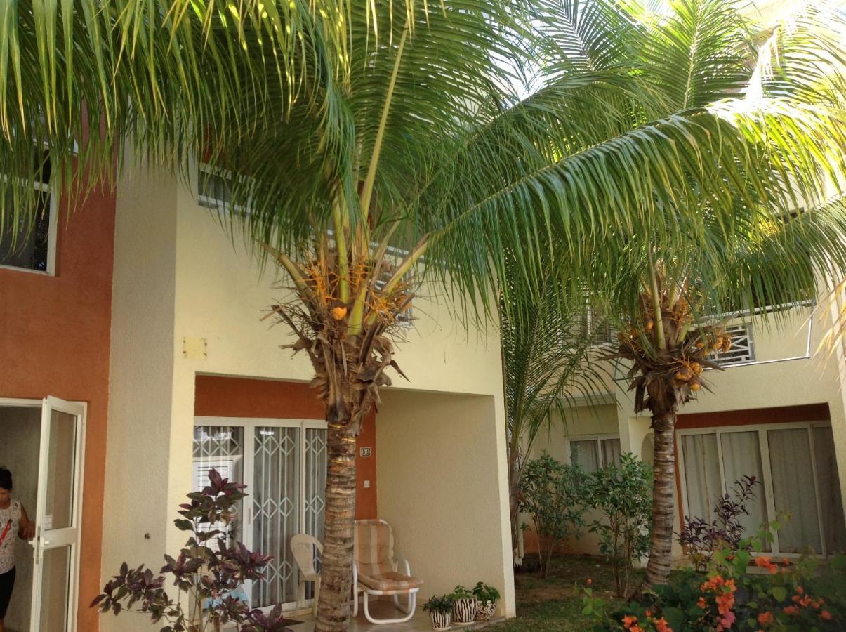 Lovely Apartment In Flic En Flac, Close To The Beach And All Amenities. Eksteriør billede