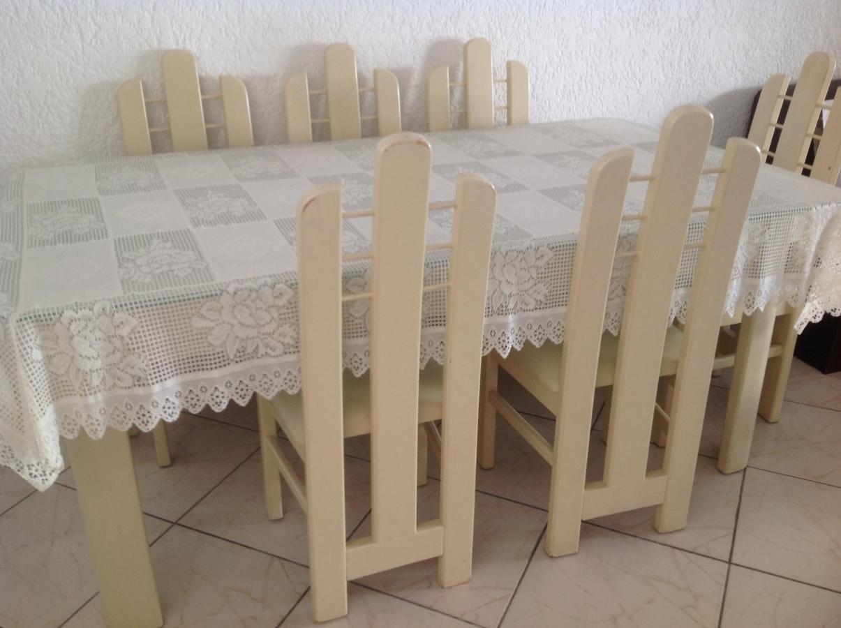 Lovely Apartment In Flic En Flac, Close To The Beach And All Amenities. Eksteriør billede