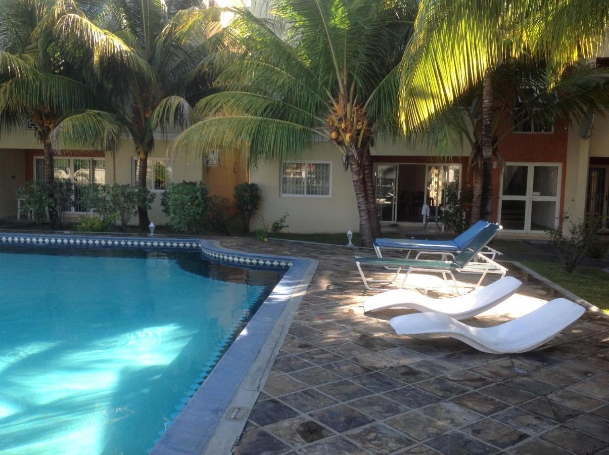 Lovely Apartment In Flic En Flac, Close To The Beach And All Amenities. Eksteriør billede