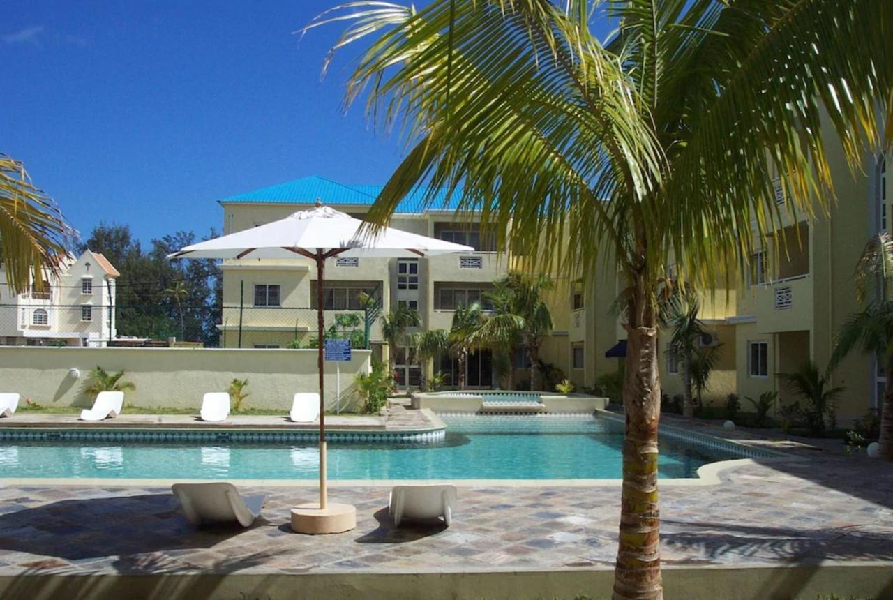 Lovely Apartment In Flic En Flac, Close To The Beach And All Amenities. Eksteriør billede