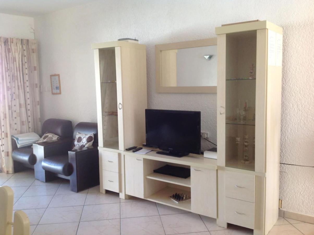 Lovely Apartment In Flic En Flac, Close To The Beach And All Amenities. Eksteriør billede