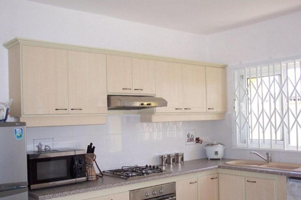 Lovely Apartment In Flic En Flac, Close To The Beach And All Amenities. Eksteriør billede