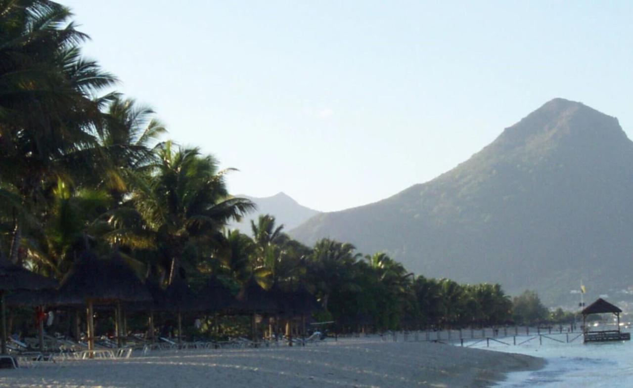 Lovely Apartment In Flic En Flac, Close To The Beach And All Amenities. Eksteriør billede