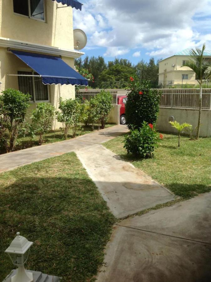 Lovely Apartment In Flic En Flac, Close To The Beach And All Amenities. Eksteriør billede