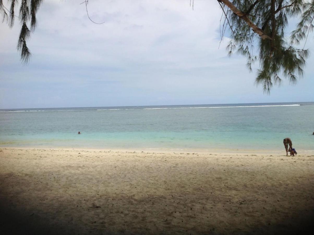Lovely Apartment In Flic En Flac, Close To The Beach And All Amenities. Eksteriør billede