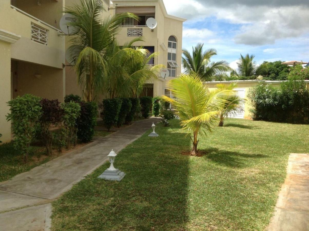 Lovely Apartment In Flic En Flac, Close To The Beach And All Amenities. Eksteriør billede